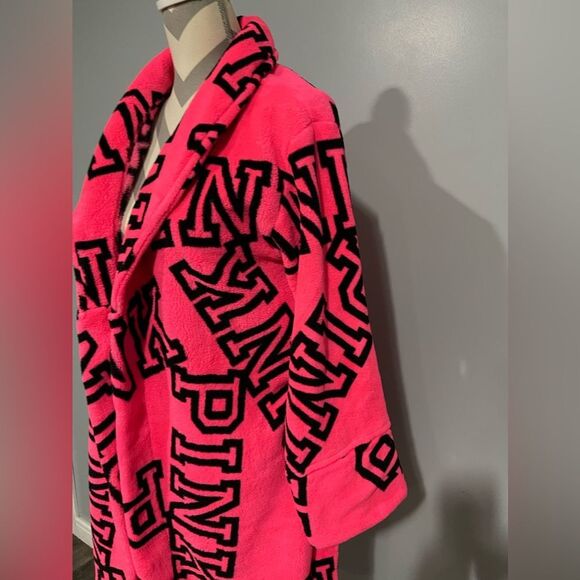 “Pink” Brand Bathrobe - Picture 3 of 6